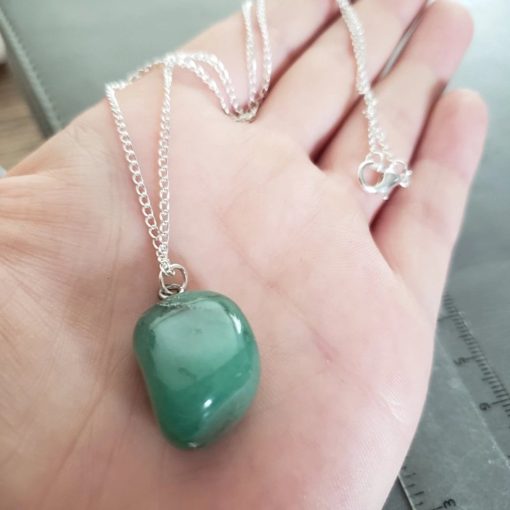 Necklace with green stone pendant